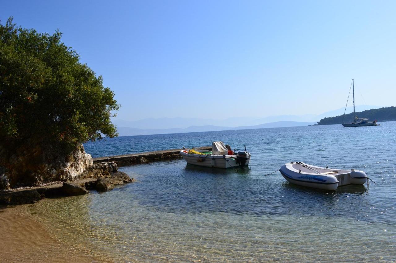 Katia Beach Hotel Kassiopi Exterior photo